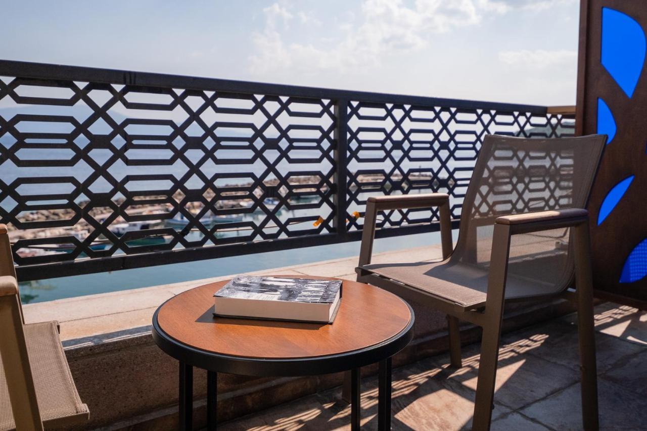 Assos Troy Port Hotel Bagian luar foto